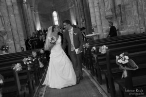 Sortie de l'église sous le signe du bonheur